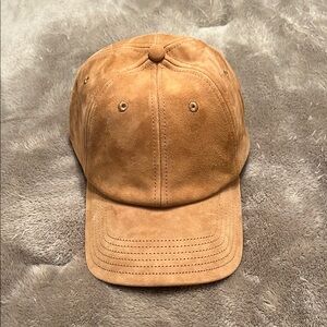 New mens VINEYARD VINES Suede adjustable hat.